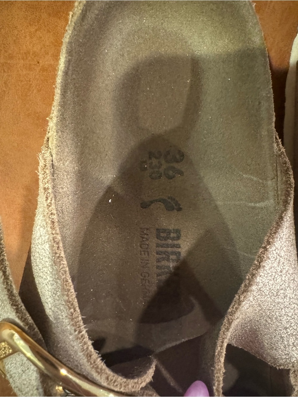 Birkenstock Arizona Sandals in Light Beige with Gold Buckles - Picture 5 of 7